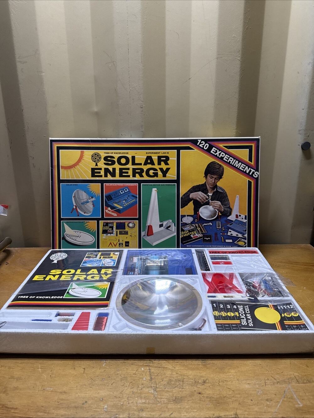 Tree Of Knowledge Solar Energy Lab Kit 120 Experiments Vintage